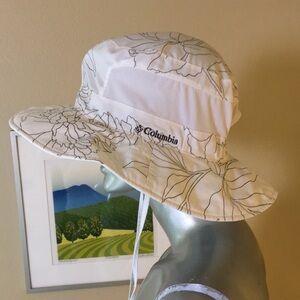 COLUMBIA | Women's Sun Goddess™ Booney Hat